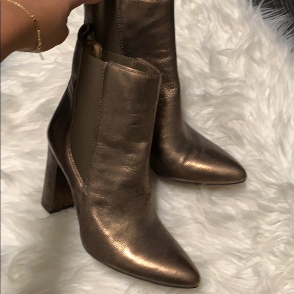 ❌SOLD ❌Vince Camuto boots great color - Picture 3 of 5